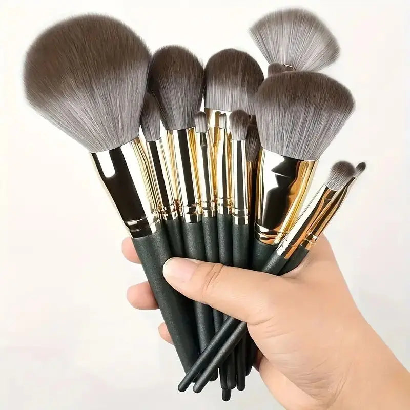 Professional Makeup Brush Set – Foundation, Powder & Eyeshadow