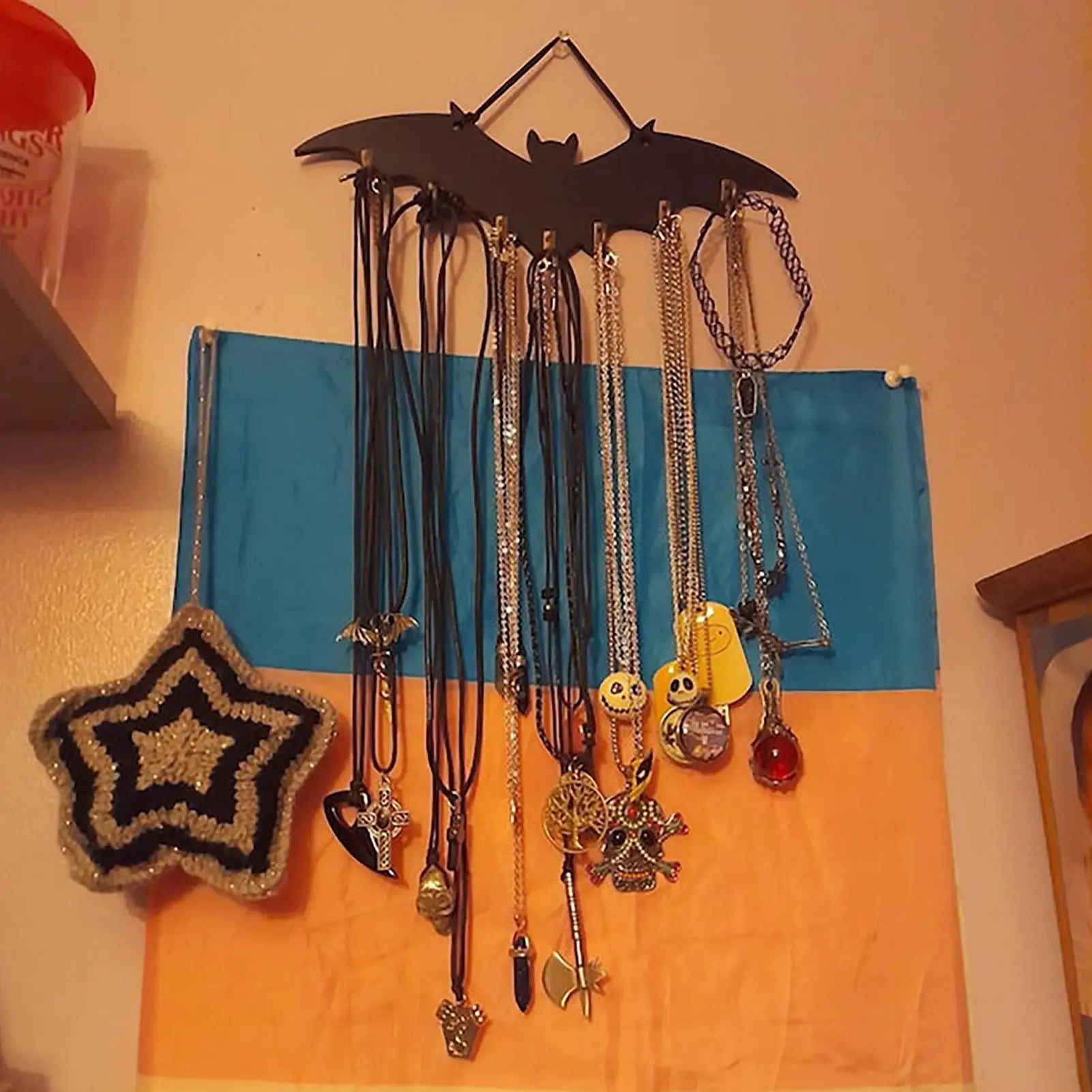 Wooden bat hook Wall Mount hanging Organizer Rack Space-Saving Gothic style wall hangings For jewelry Key storage