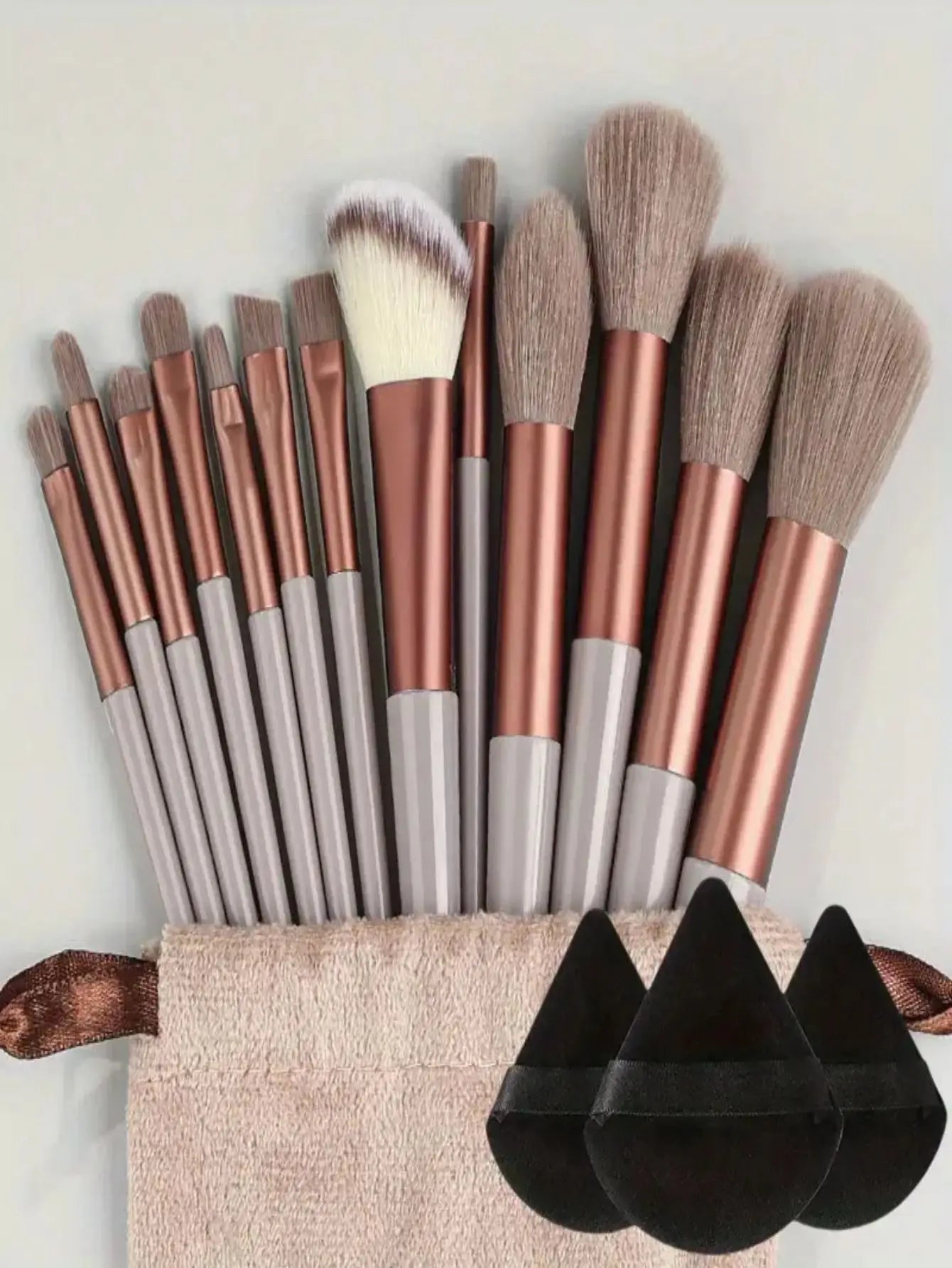 Professional Makeup Brush Set – Foundation, Powder & Eyeshadow