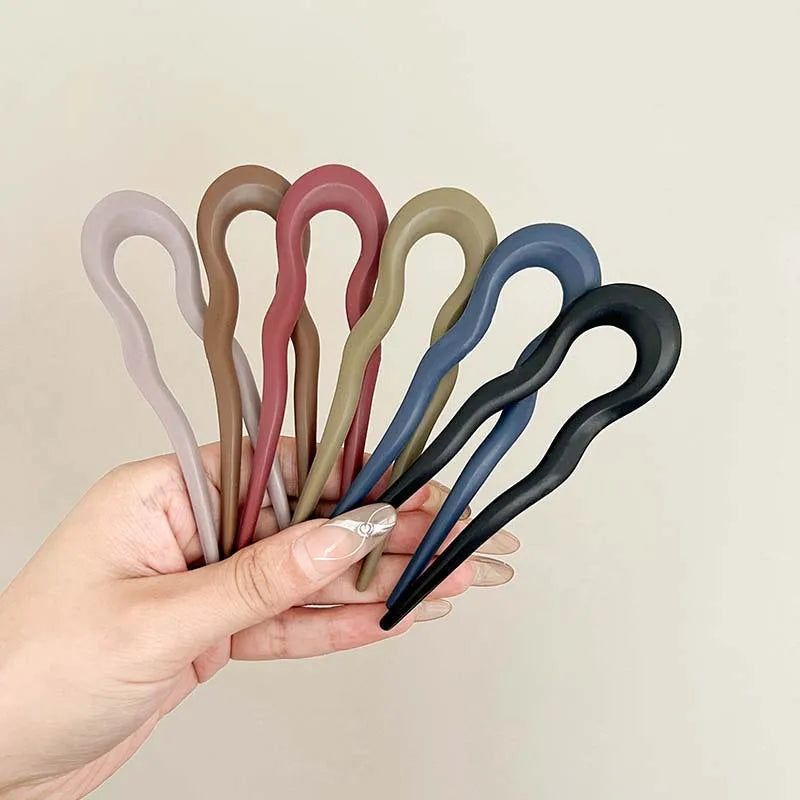 U-Shaped Tortoiseshell Hair Fork – Acrylic Hairpin & Geometric Hair Accessory