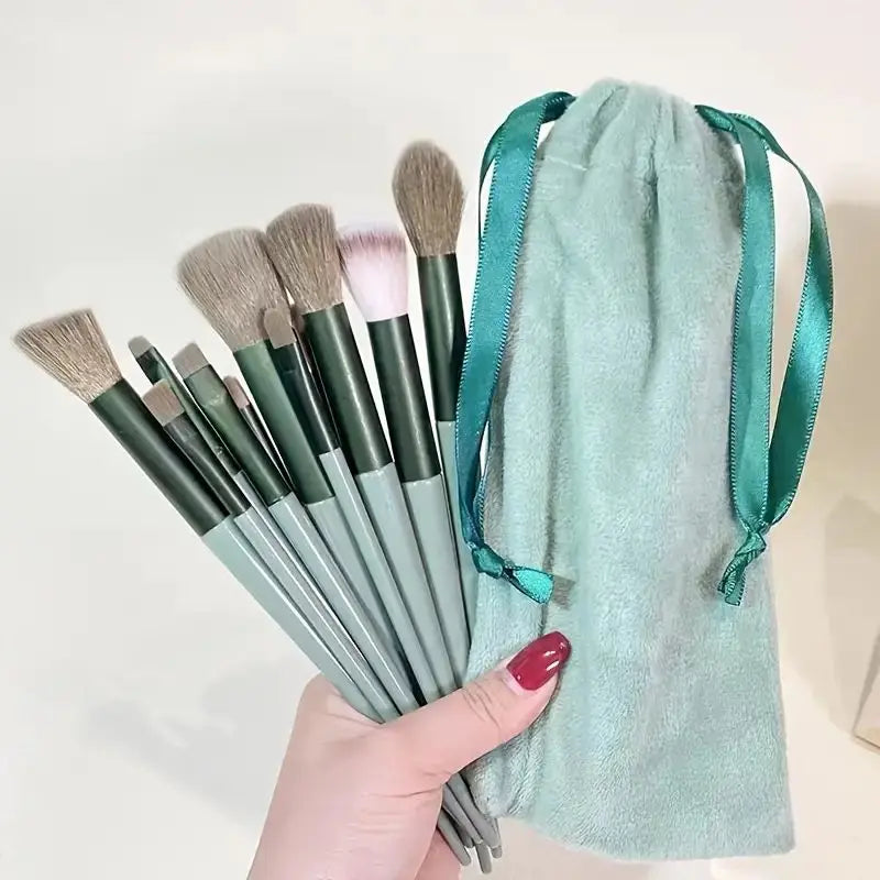 Professional Makeup Brush Set – Foundation, Powder & Eyeshadow