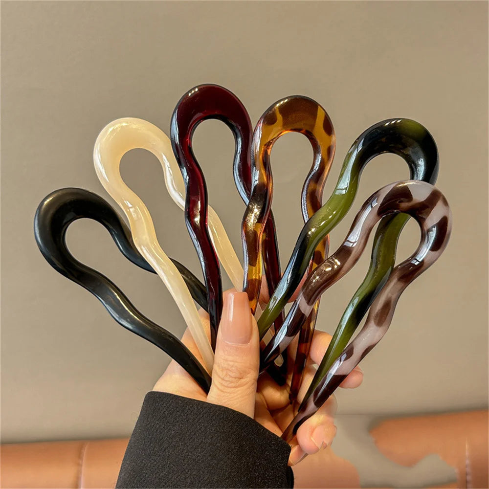 U-Shaped Tortoiseshell Hair Fork – Acrylic Hairpin & Geometric Hair Accessory